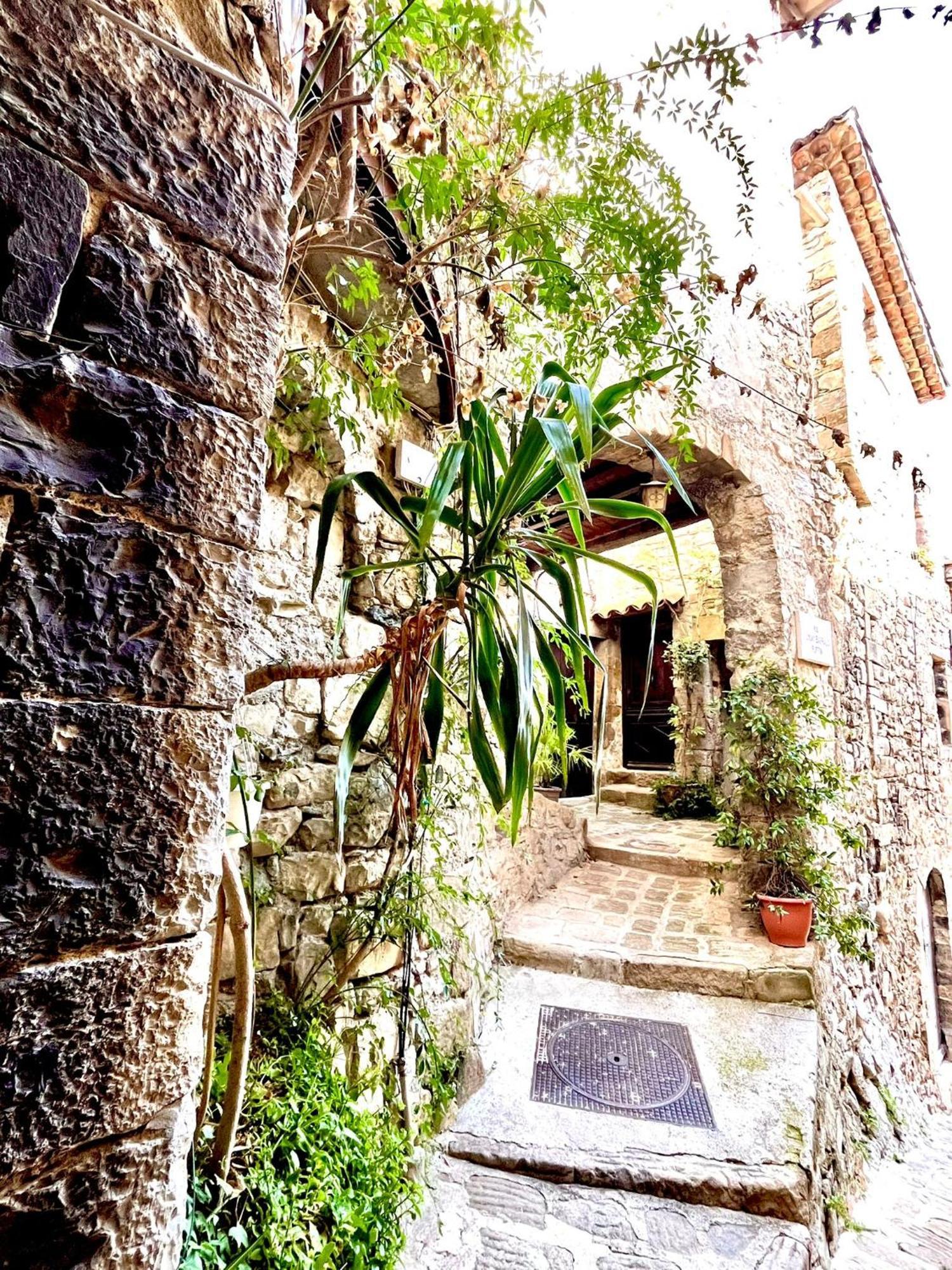 Gite Des Remparts Lucéram Kültér fotó